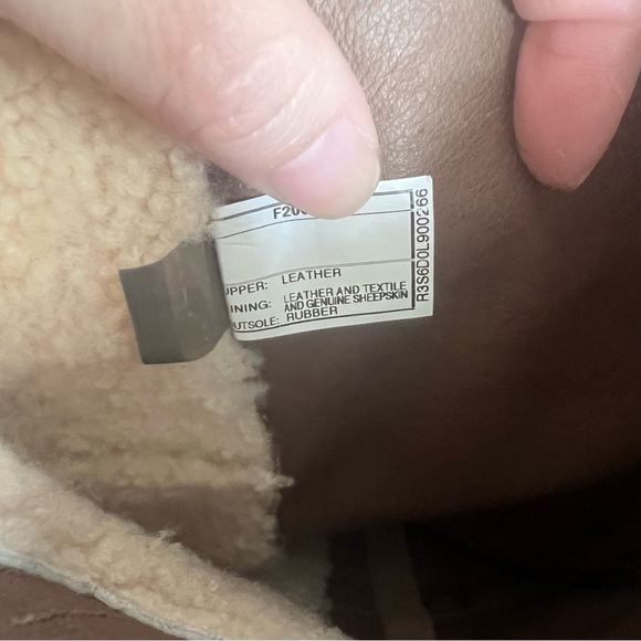 UGG Women’s Cydnee Leather and Suede Tall Boots Size 8 - Picture 8 of 11